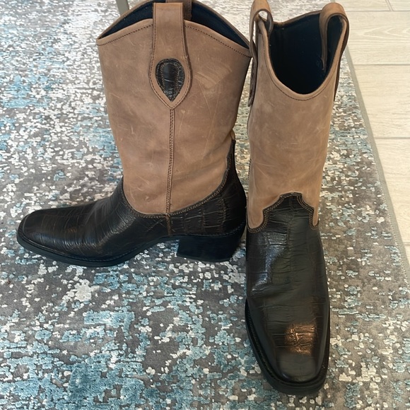 🎄SALE🎄Tony Lama Vintage Brown Leather Cowboy Boots Women, Size 7/7.5 🤠 - Picture 4 of 12